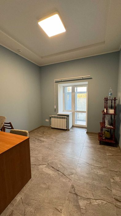 Оренда комерційного приміщення 75 м2 Центр Новобудова №1301