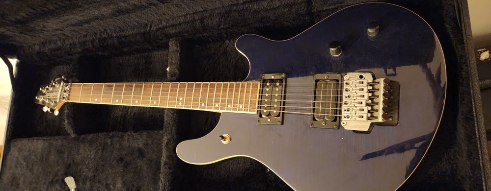 Guitarra Washburn Billy T. com Billy Laurence USA