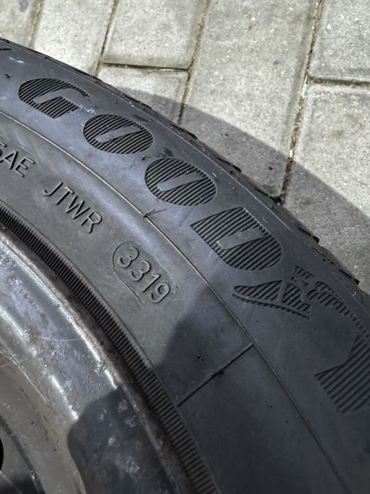 Felgi z Oponami Całorocznymi 195/65/15 Megane 3 Scenic Fluence 5x114