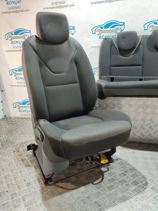 Conjunto Bancos Tecido Renault Clio IV 4