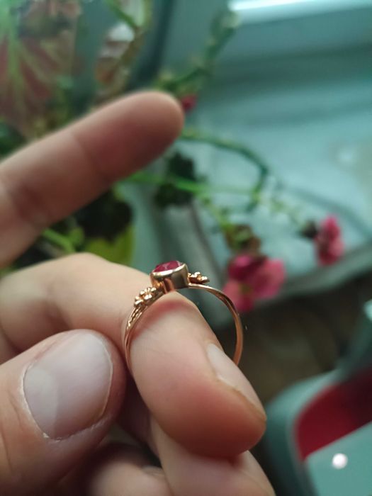 Złoty pierścionek rosyjski 2 g