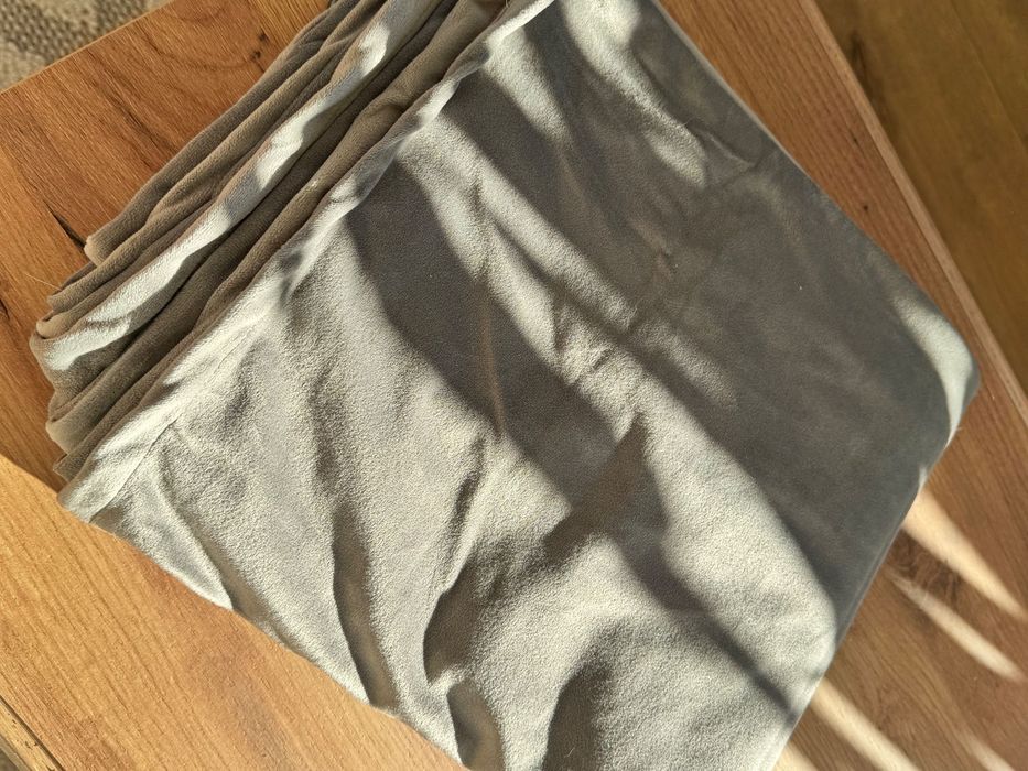 Zasłony szare welurowe na taśmie