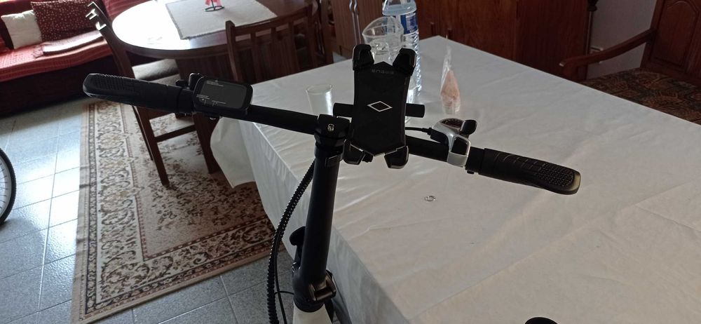 Vendo suporte para telemóveis