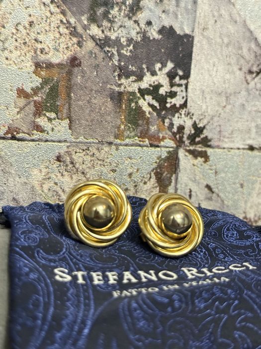 Вінтажні сережки і кліпси