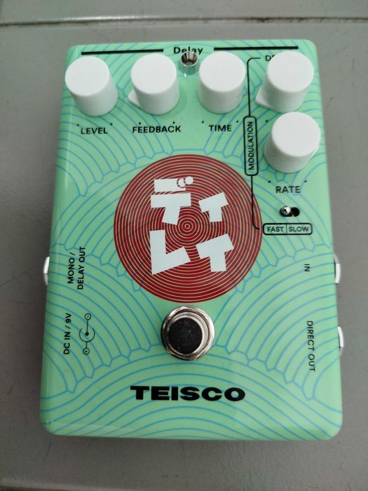 Baixo danelectro, amp fender, Pedais Teisco, Darkglass, Jam Pedals e EHX.