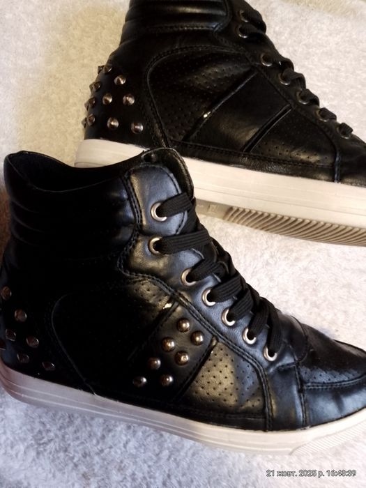 Чоботи шкіряні Демі та  зимові розмір 38, 39