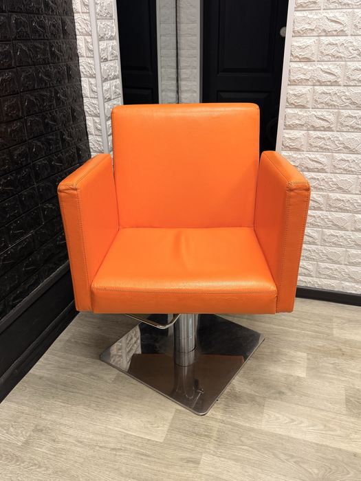 Крісло перукарське