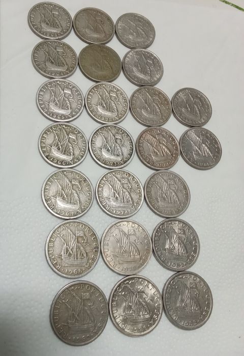 Moedas (23)de 2,50  Escudos 1963/1985