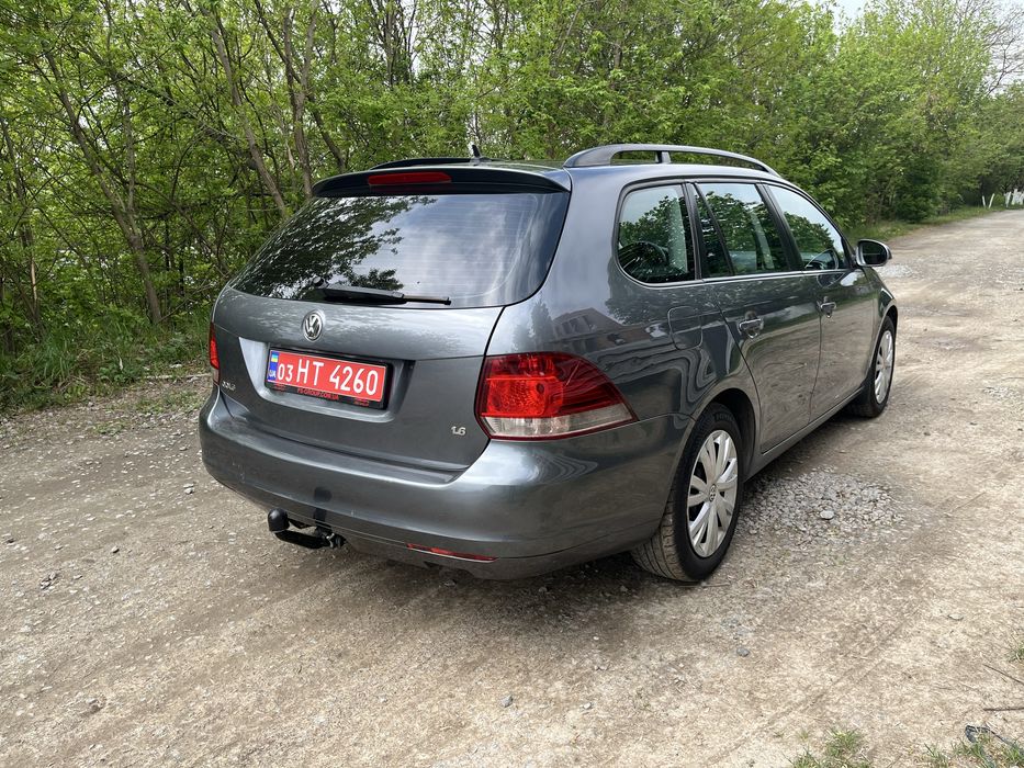 Volkswagen Golf VI 6  1.6 MPI 2009