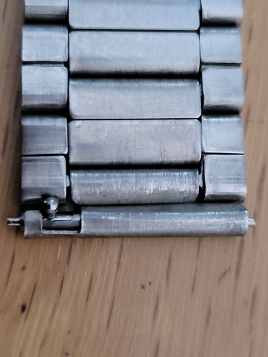 Stalowy pasek do zegarka 22 mm z szybko zamykaczami