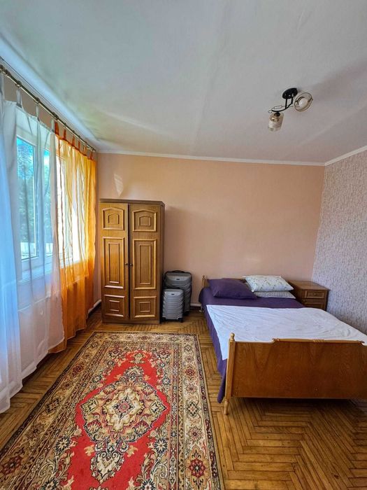 Продам будинок м. Кременець (перша лінія)