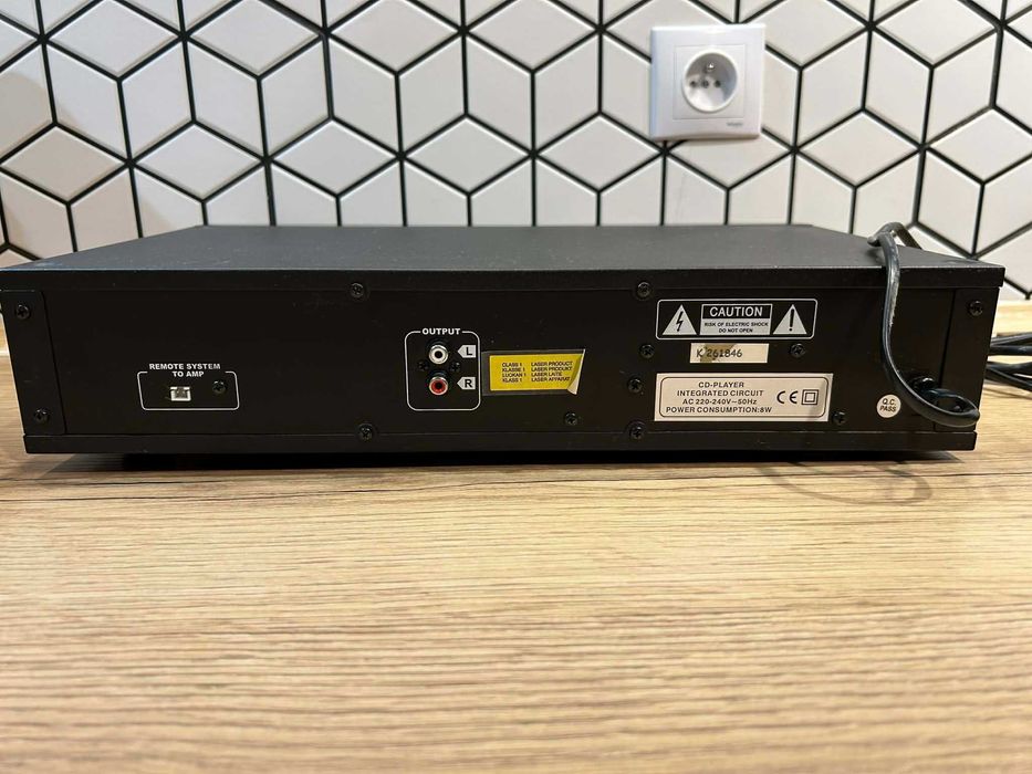 Odtwarzacz Płyt CD X4-Tech CD1000 Uszkodzony