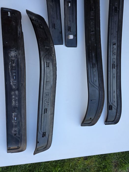 Listwy listwa nakładki progowe progowa BMW E39 M-Pakiet osłony dekory