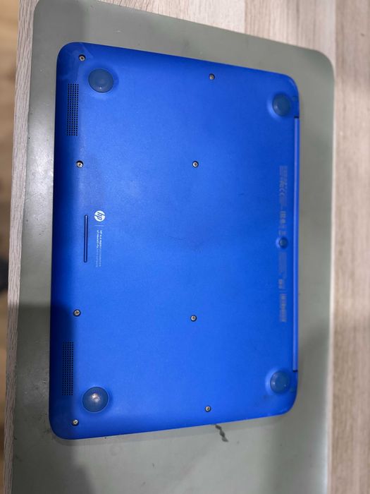 Portátil HP Stream 13.3" (TPN-Q155)