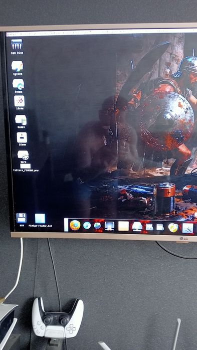 Raspberry pi 400 plus dodatki (3 systemy,pad)