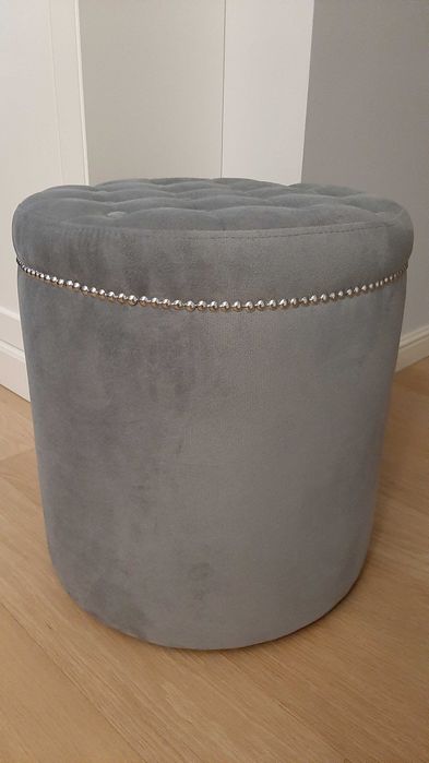 Sprzedam nową pufę Glamour szary