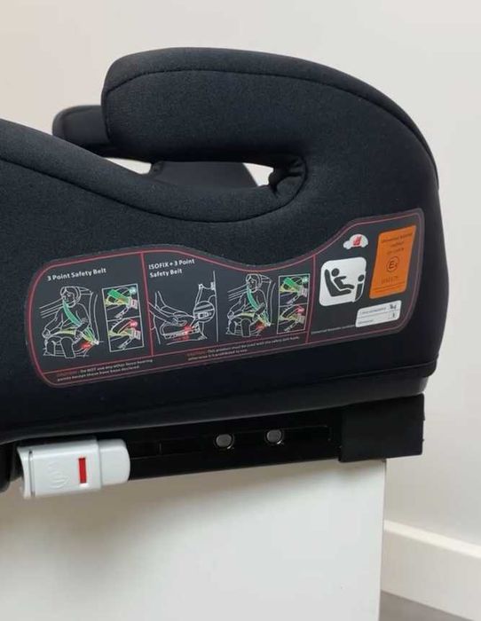 Автомобільний бустер автокрісло з підсклянником isofix