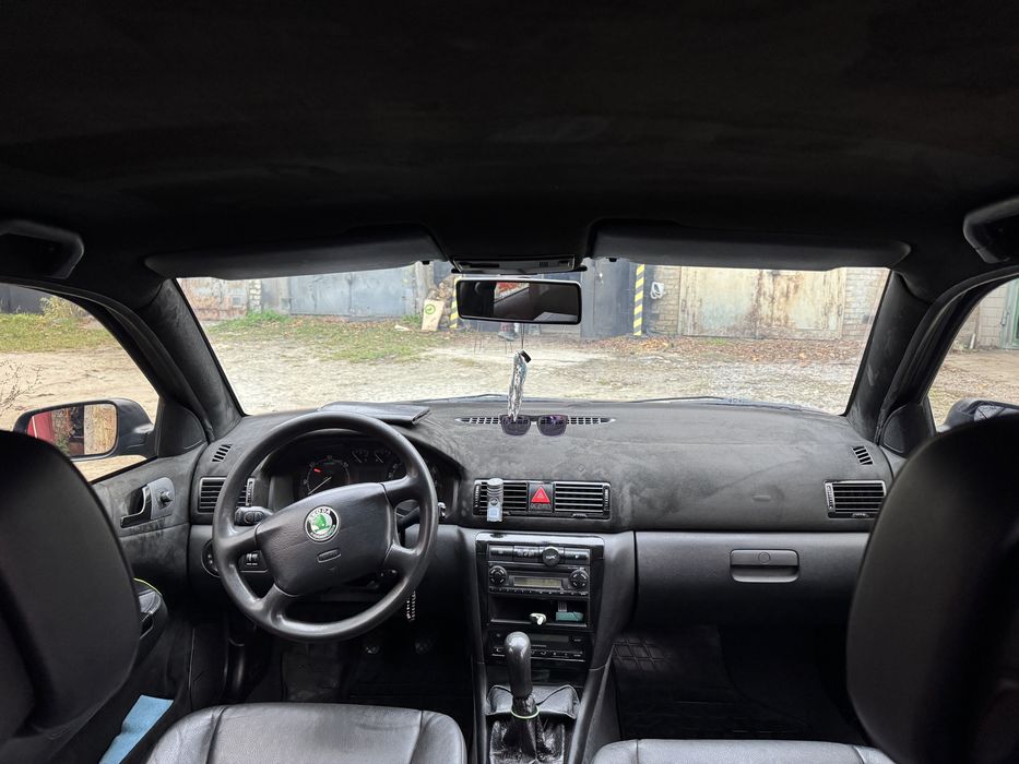 Шкода октавія тур 1,9 tdi