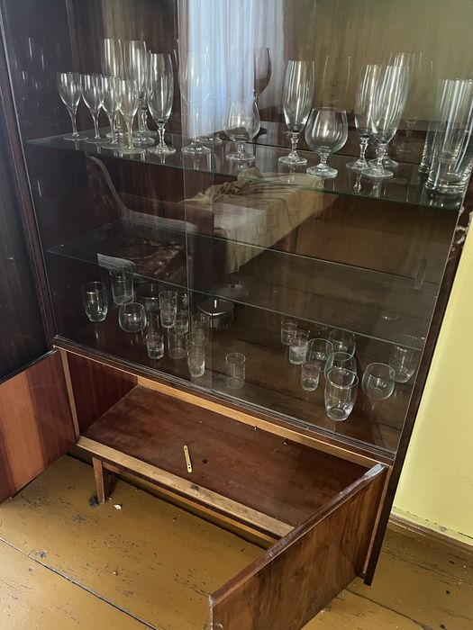 Komoda - kredens z czasów PRLu