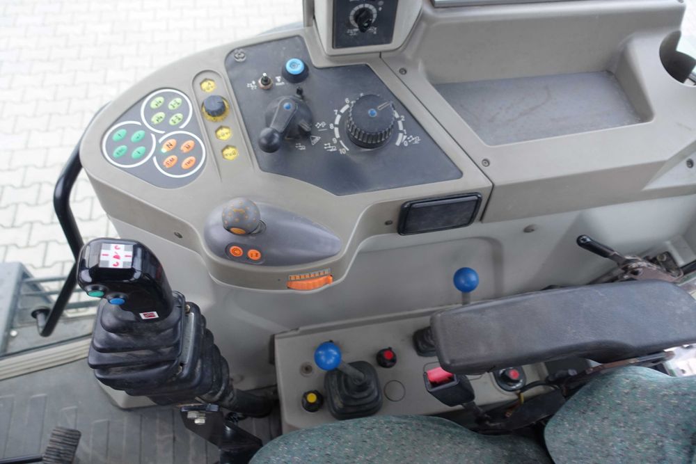 Fendt 310 Vario TMS z ładowaczem MX . zadbany(312 ) cena BRUTTO.