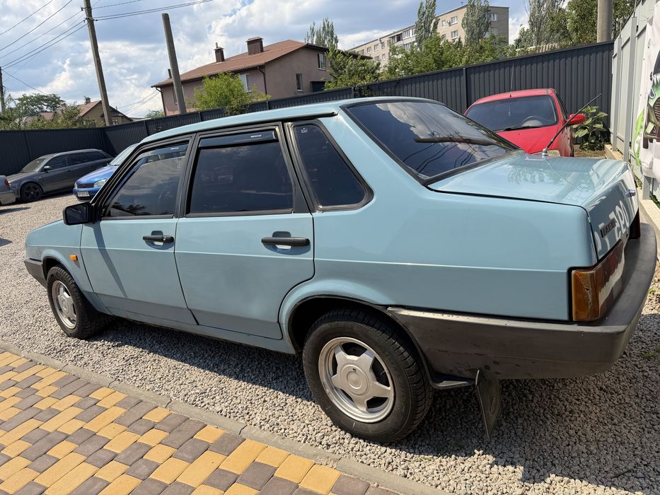 Ваз 21099 в хорошем состояние