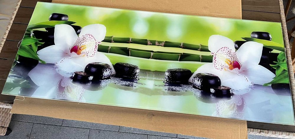 Szyba  dekoracyjna  2sztuki  128x50 ,158x50