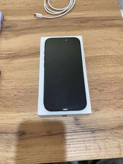 iPhone 15 Como Novo – Impecável, com Extras