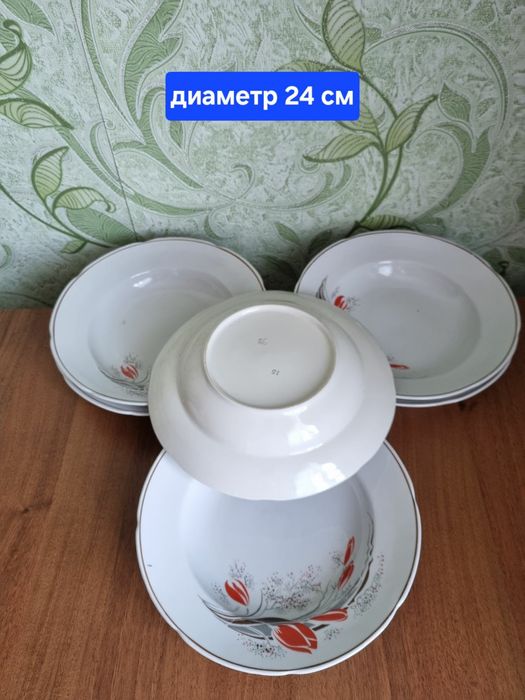Тарелки обеденные, салатники, для рыбы.