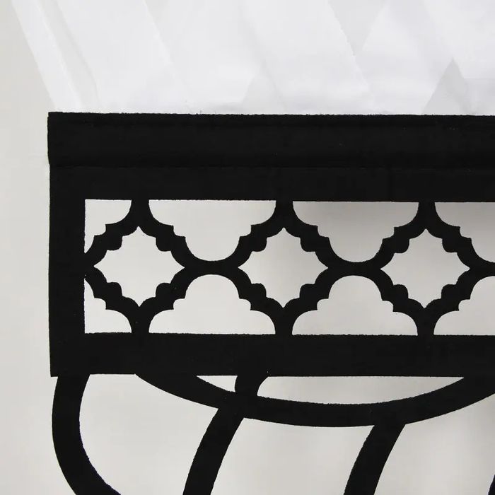 Firana panel firanowy z czarnym filcem