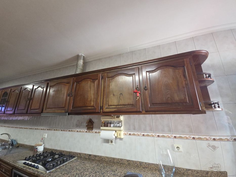 Móveis cozinha em madeira