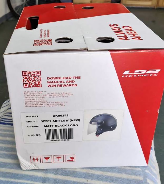 Kask  motocyklowy czarny sprzedam matowy
