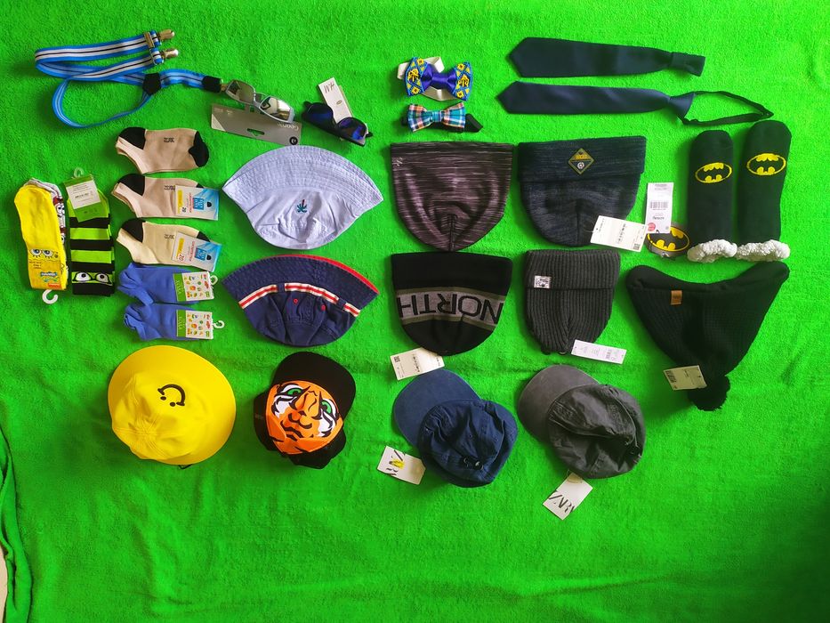 Зимние деми шапки кепки панамы носки очки галстуки на 4-8, 8-12 л.