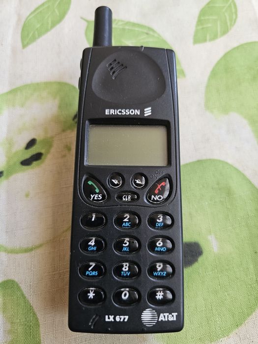 Телефон SonyEricsson LX677