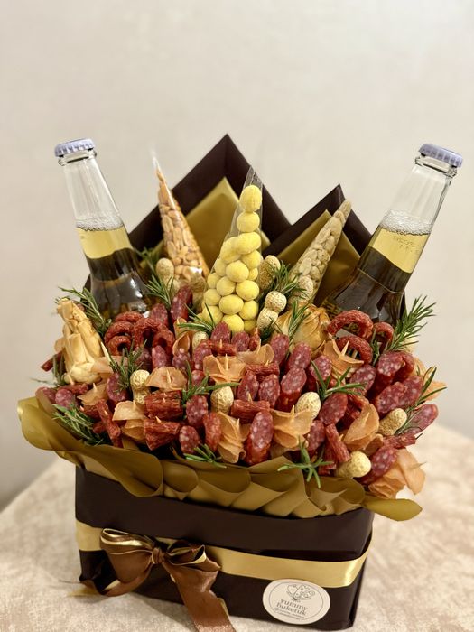 Їстівні букети мясні букети фруктові з сухофруктів букети з цукерок