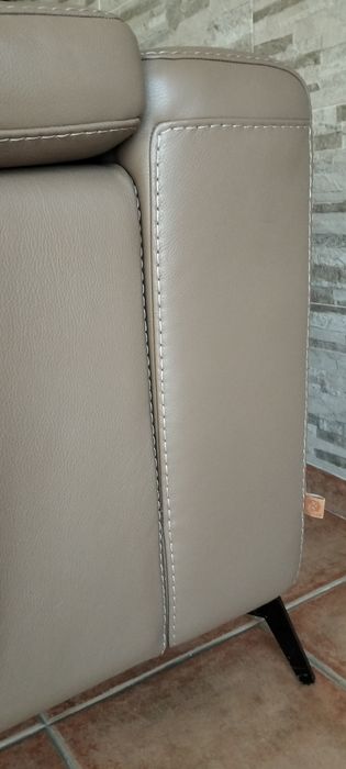 Sofá em pele natural