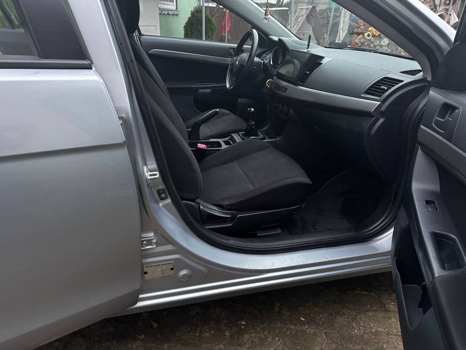 Мітсубісі лансер х