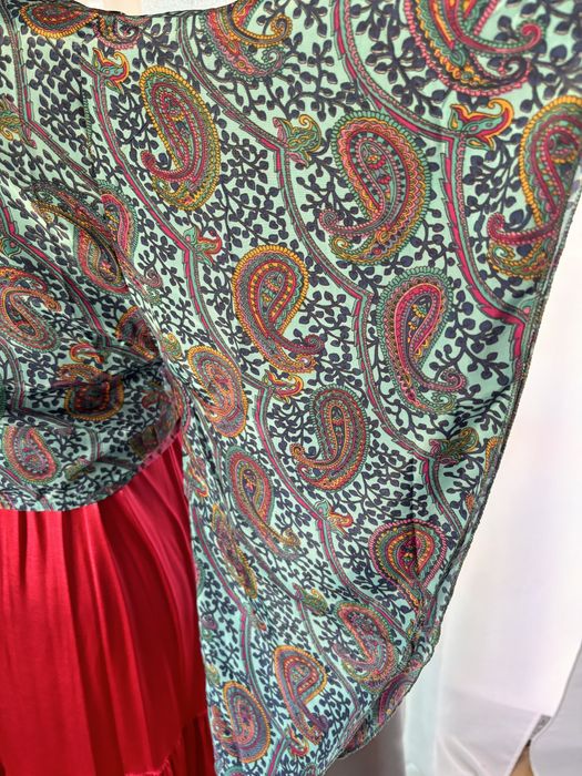Vestido novo de viscose cor de cereja
