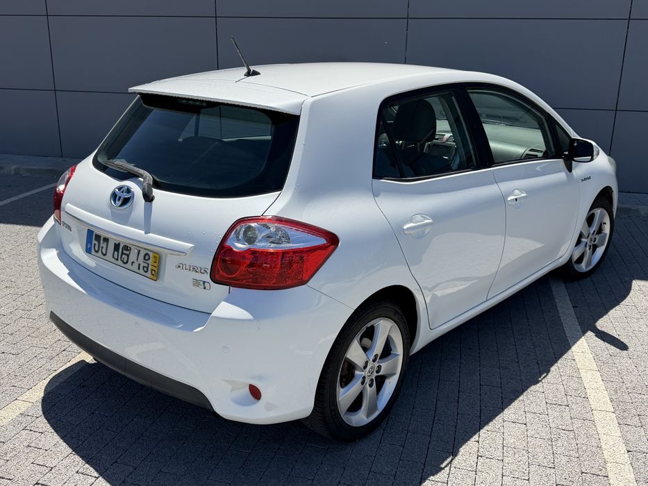 Toyota Auris 1.8 VVTi 136cv Hybrid Full Extras