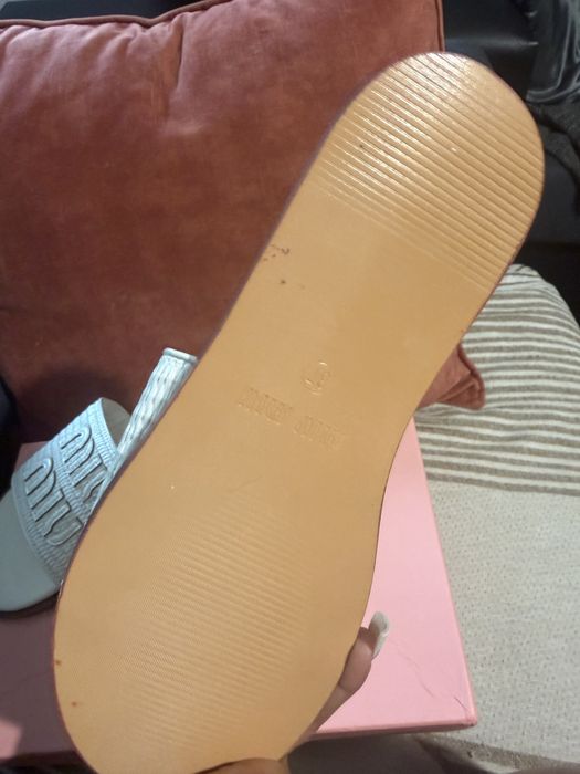 Chinelos miu tamamho 37