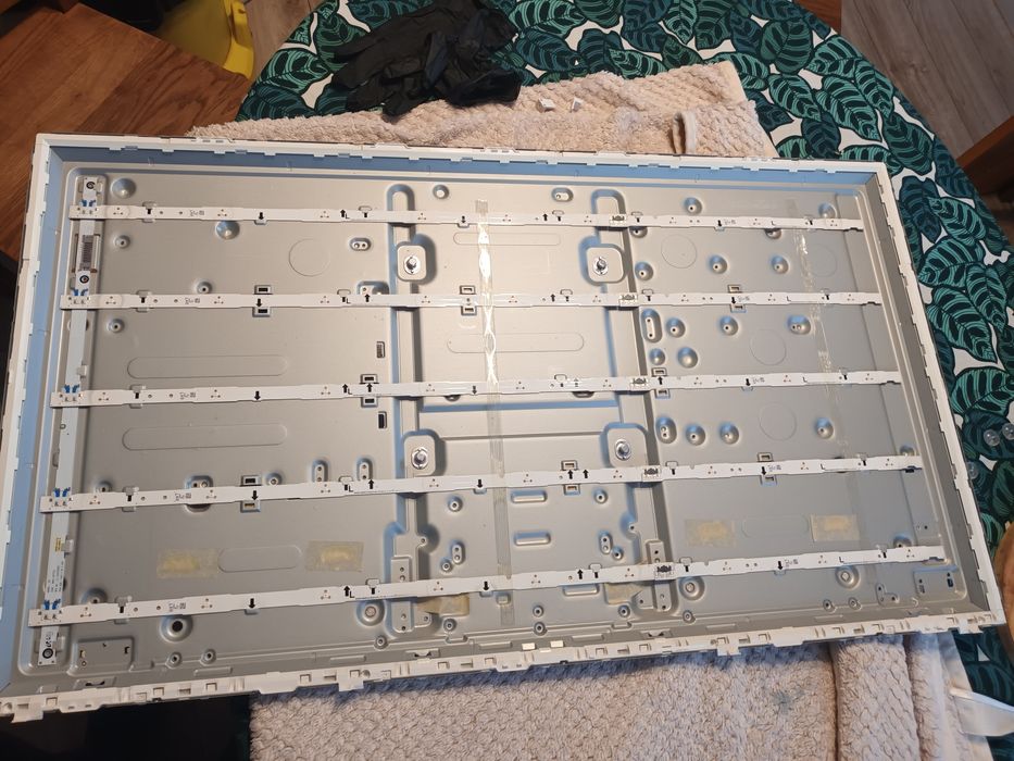 Naprawa elektroniki  GSM telefonów wyświetlaczy tv agd serwis rtv