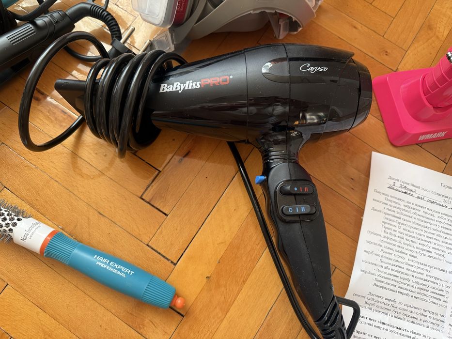 Плойка, фен, машинка для стрижки, респіратор