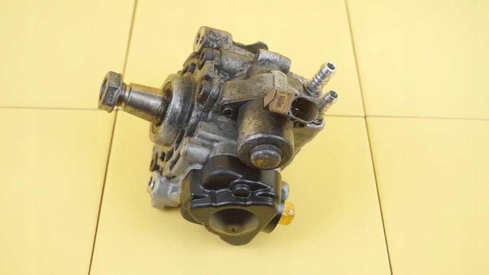 VW CRAFTER 2.0 TDI 20r 140KM DAU pompa wtryskowa 03N130755D 28472489