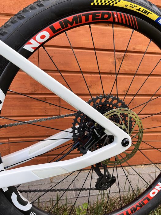 Rockrider race 900 / kola karbon