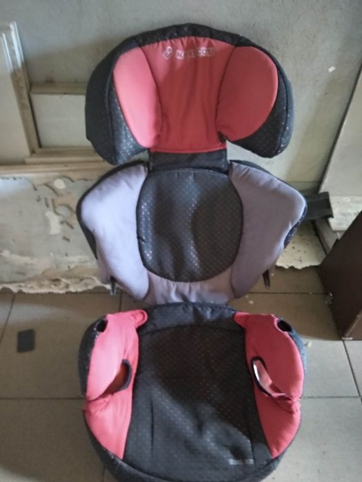 Fotelik dziecięcy samochodowy