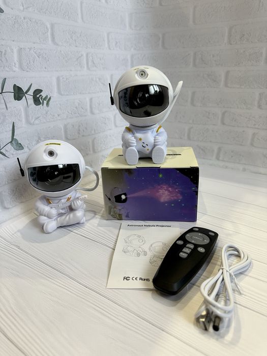 Лазерний проектор Астронавт/Космонавт/Нічник/зоряне небо