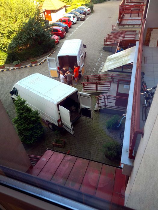 Usługi transportowe, przeprowadzki, transport towarów, Kurier BUS 3.5t