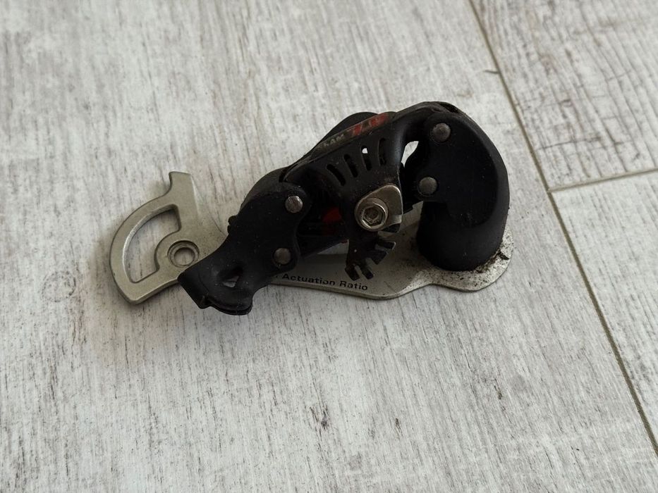 RD28	Przerzutka tylna Sram 7.0 - NIEKOMPLETNA