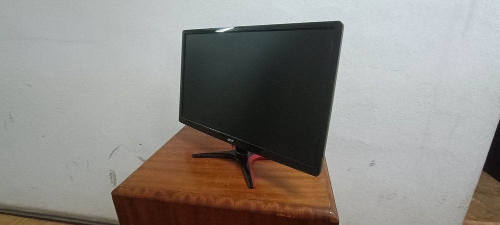Monitor acer sprawny 3 sztuki