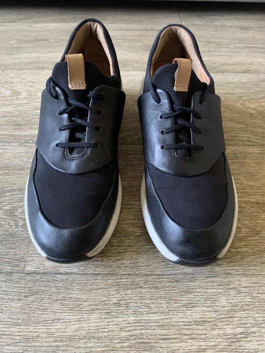Шкіряні кросівки Clarks р.40 чорні сітка літні кларкс