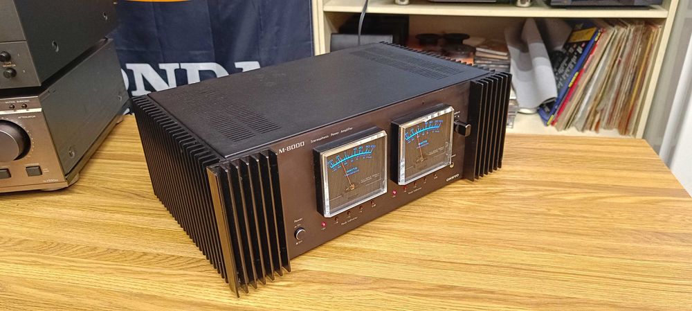Кінцевий підсилювач ONKYO M-8000